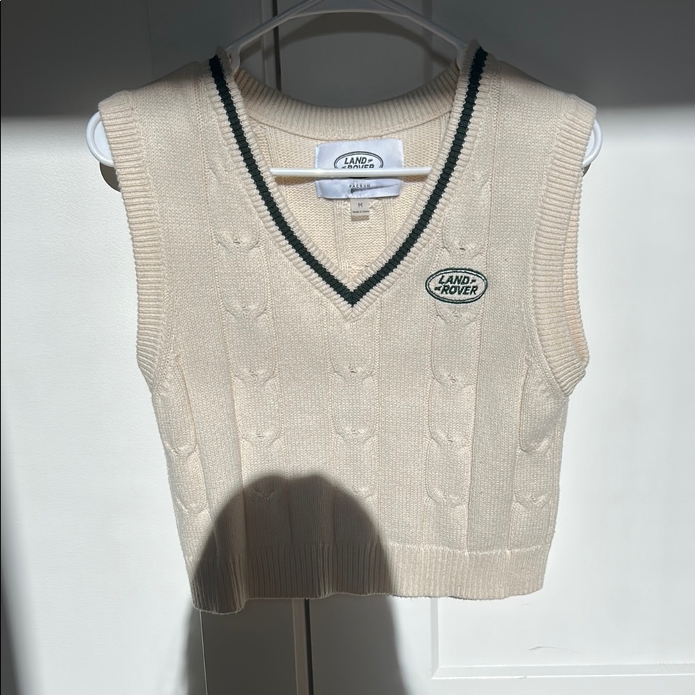 PacSun Cream V-Neck Sweater Vest